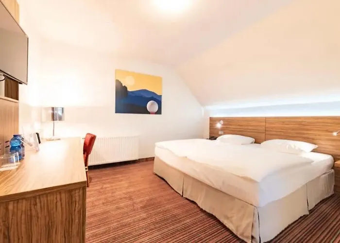 Beni Golf Club Clervaux Hotel & Restaurant Eselborn photo